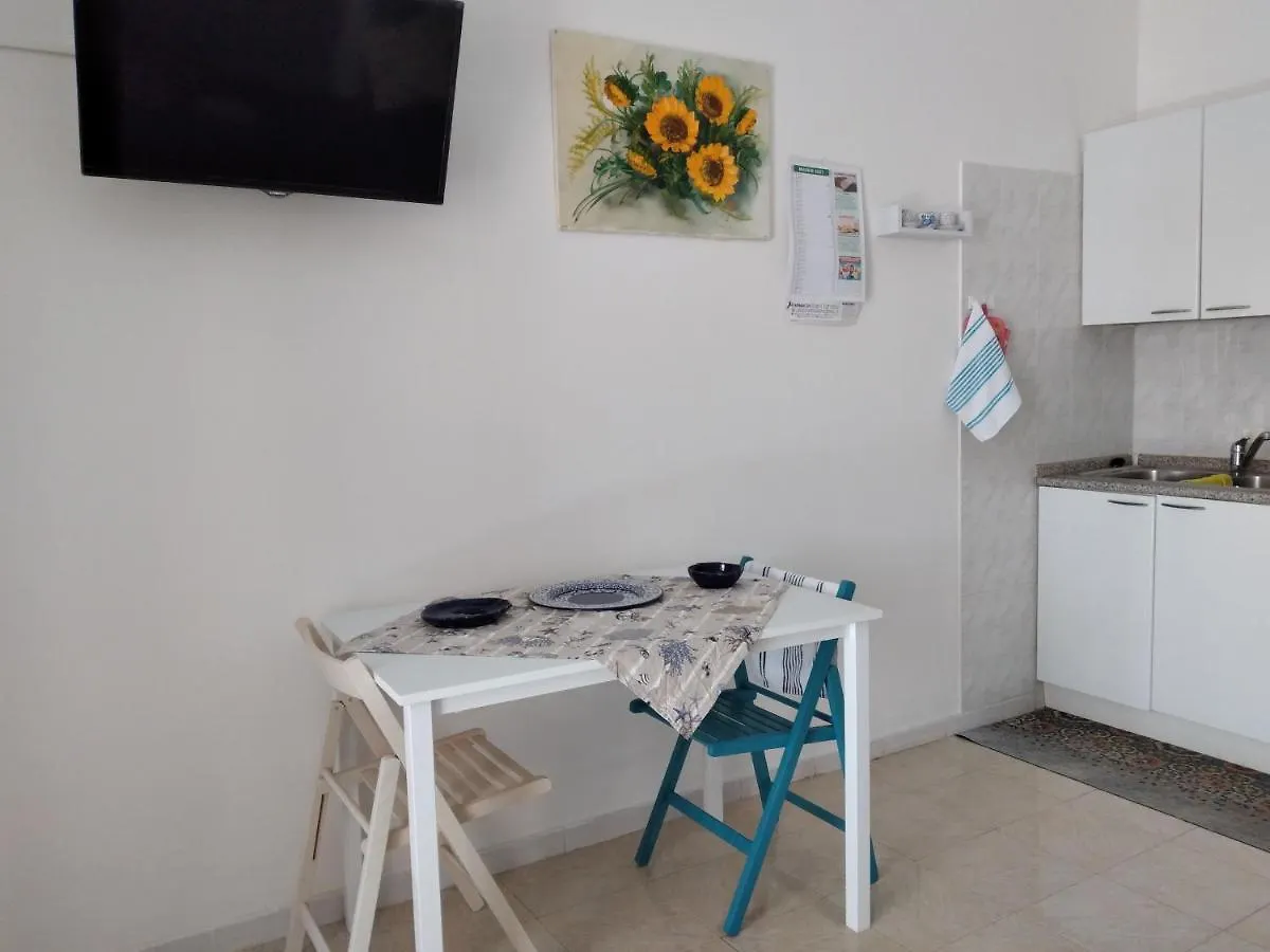 Villetta A Schiera Vicino Al Centro 维拉西米乌斯